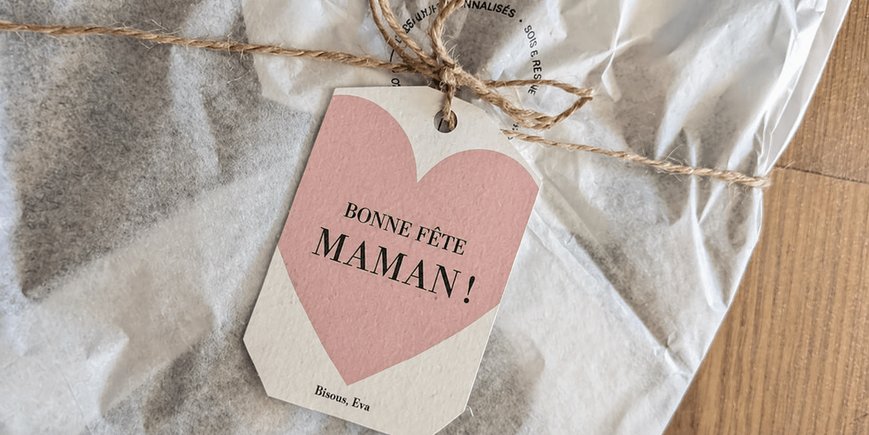 un produit emball&eacute; avec l'inscription bonne f&ecirc;te maman